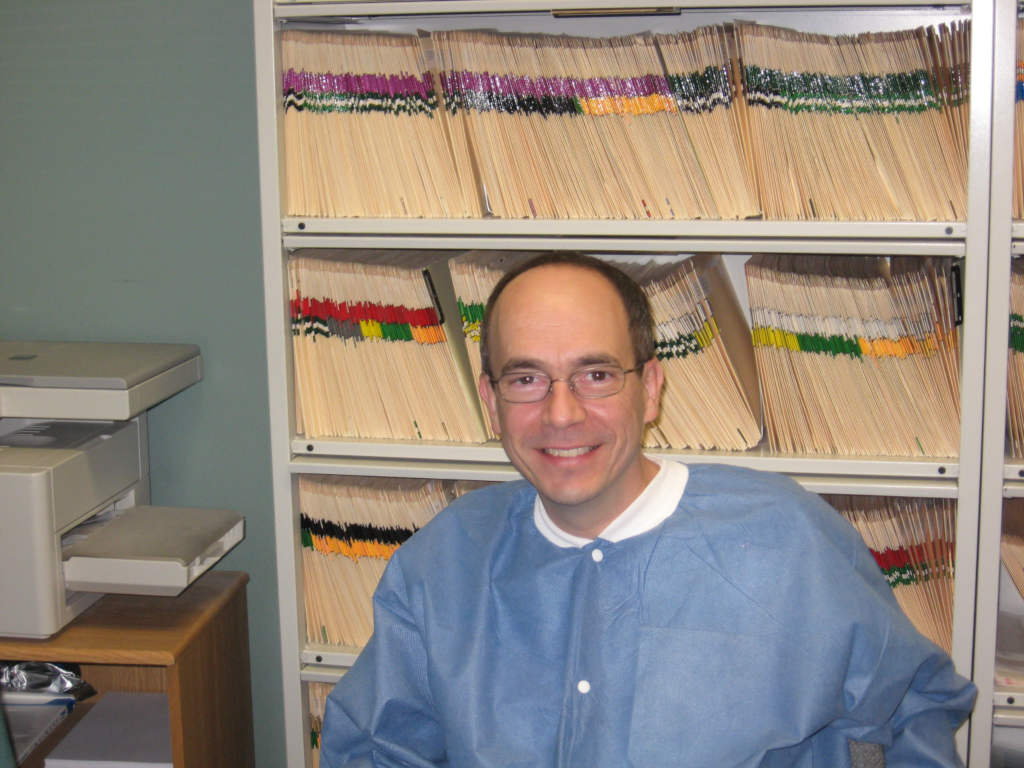 Dr. Robert Gradishar, DDS